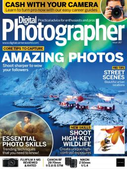 DIGITAL PHOTOGRAPHER